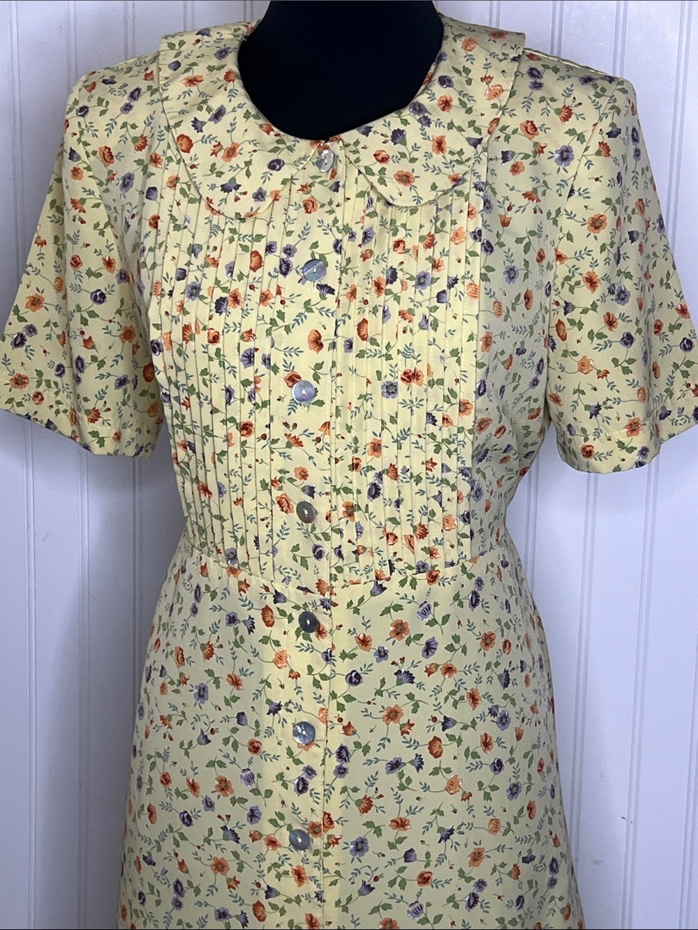 Floral Pleated Button-Front Yellow Dress Size 10